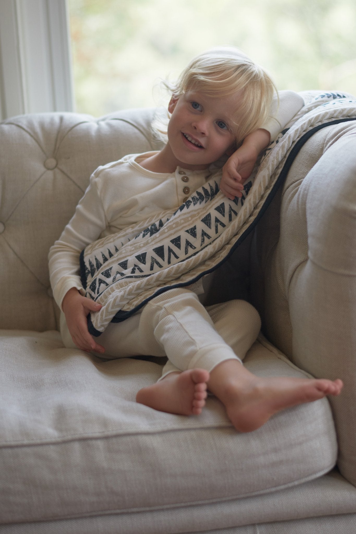 Pyramids Designed Cotton Blanket