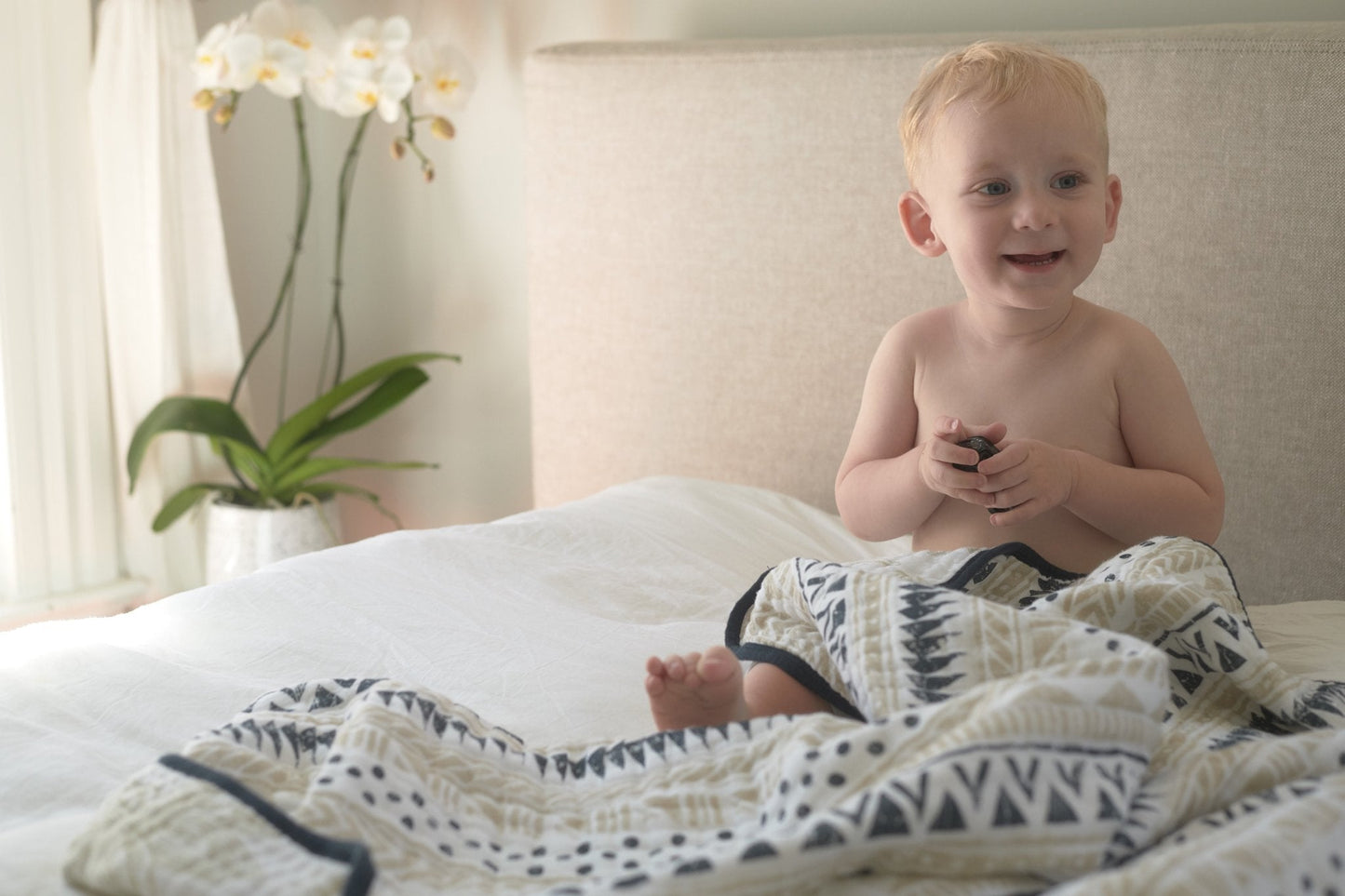 Pyramids Designed Cotton Blanket